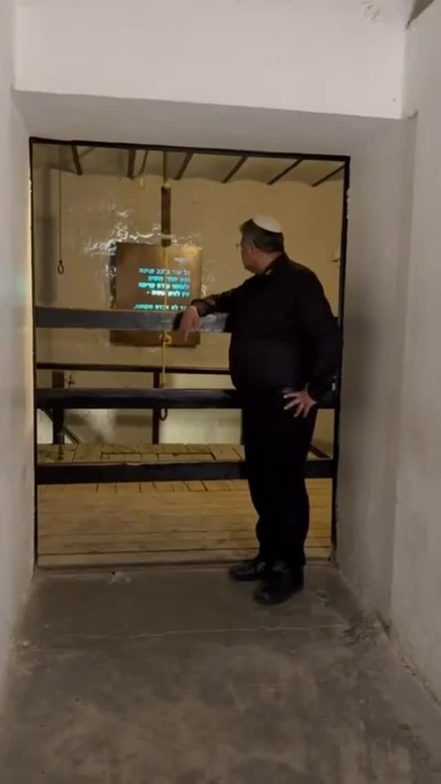 ⁨ לאיראנים שמפיצים פייק שאני מת אני אומר - ‏אני מת להוציא...