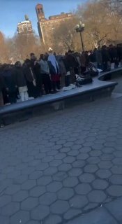 בניו יורק התקיימו תפילות רמדאן פומביות בכיכר וושינגטון...