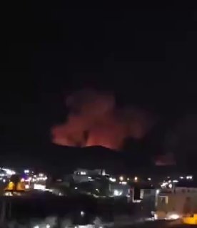 דיווחים באיראן על תקיפה הלילה בבסיס הטילים התת-קרקעי...