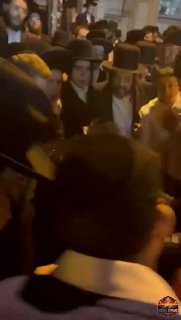 🚨המון סקרנים בזירת נפילת רסיס בבני ברק...