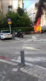 לפחות 4 זירות נפילה במרכז. דיווח על פגיעה במבנה בתל אביב עם 4...