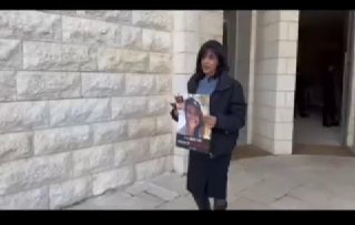 משמר בתי המשפט מנע היום ממשפחות שכולות של נרצחי ה-7 באוקטובר...