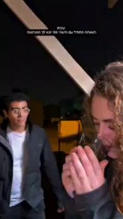 כשאתה מתחיל עם בחורה ויוצא התימני שלך 😅😅😅...