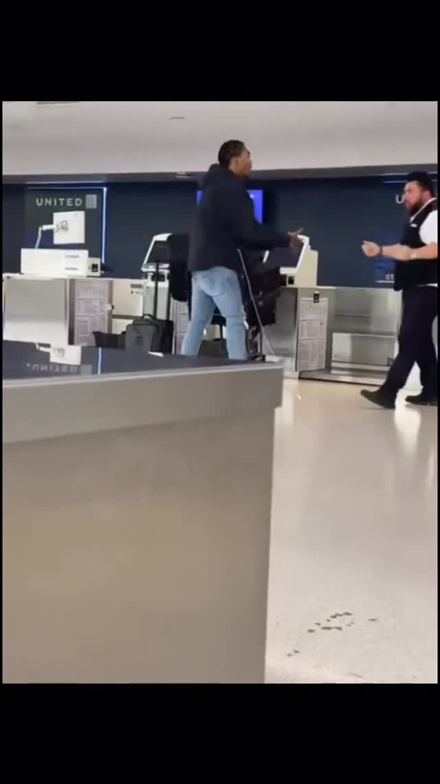 המאבטח לא הבין על מי הוא נפל...