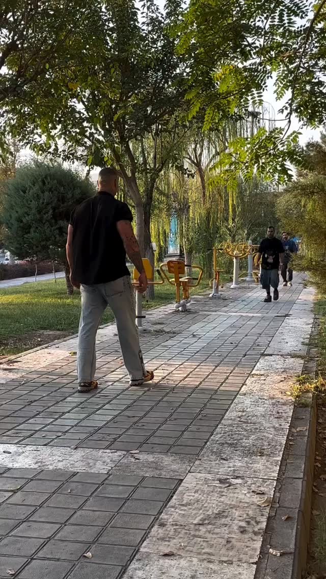 מתיחה, תרקוד או שתקבל בראש...