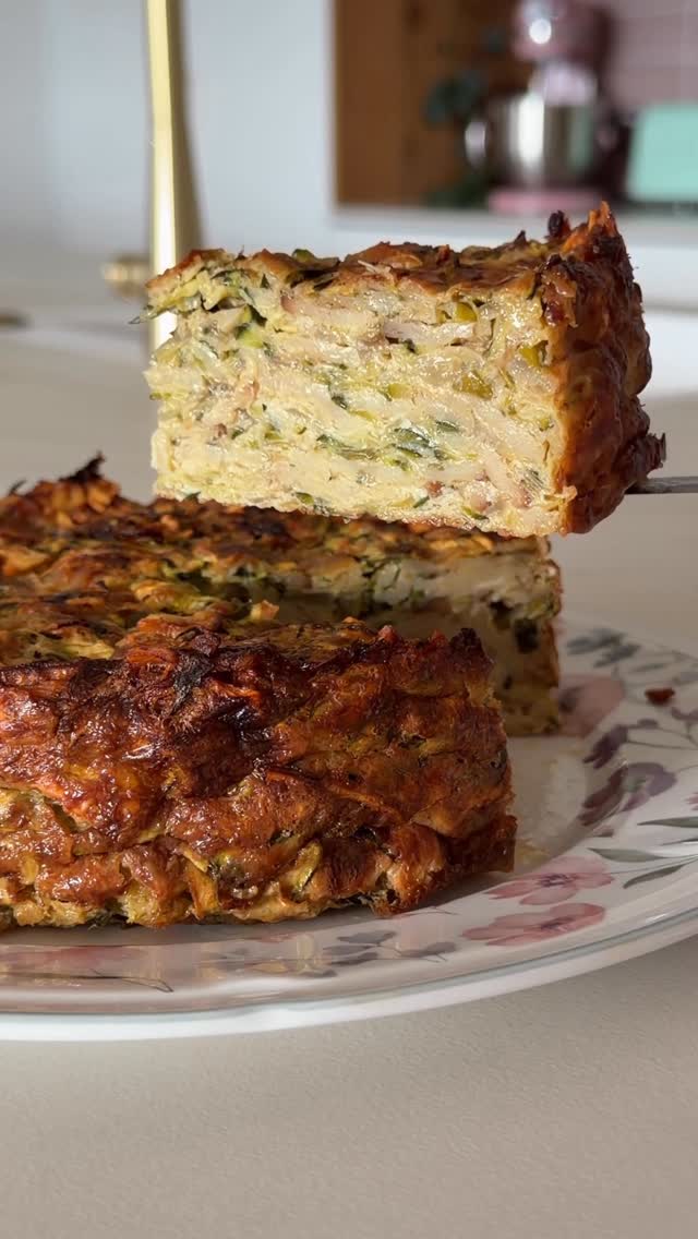 פשטידת קישואים ומצות רכה, מהירה וטעימה ממש....