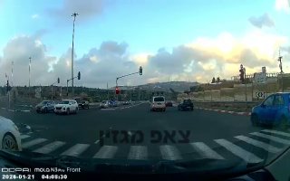 מצומת אל חאדר (כביש 60) מוקדם יותר כמעט תאונה קטלנית....