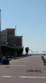 זה הגשר שהאיראנים מאיימים לפוצץ בכוויית כנקמה . צילם אותו...