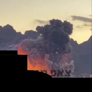 רגעי הפגיעה בתקיפה על מחנה “15 ח’רדאד” בדרום אספהאן - אתר...