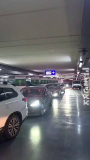 צאו לבלות. החניונים בקניונים מפוצצים. כמובן אל תלכו למקומות...