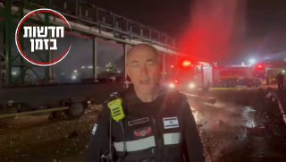 ניתן לראות שהזירה אינה רגילה .......