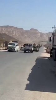 הגעת ציוד משוריין של צבא ערב הסעודי לתימן ממעבר אל-ואדיה...