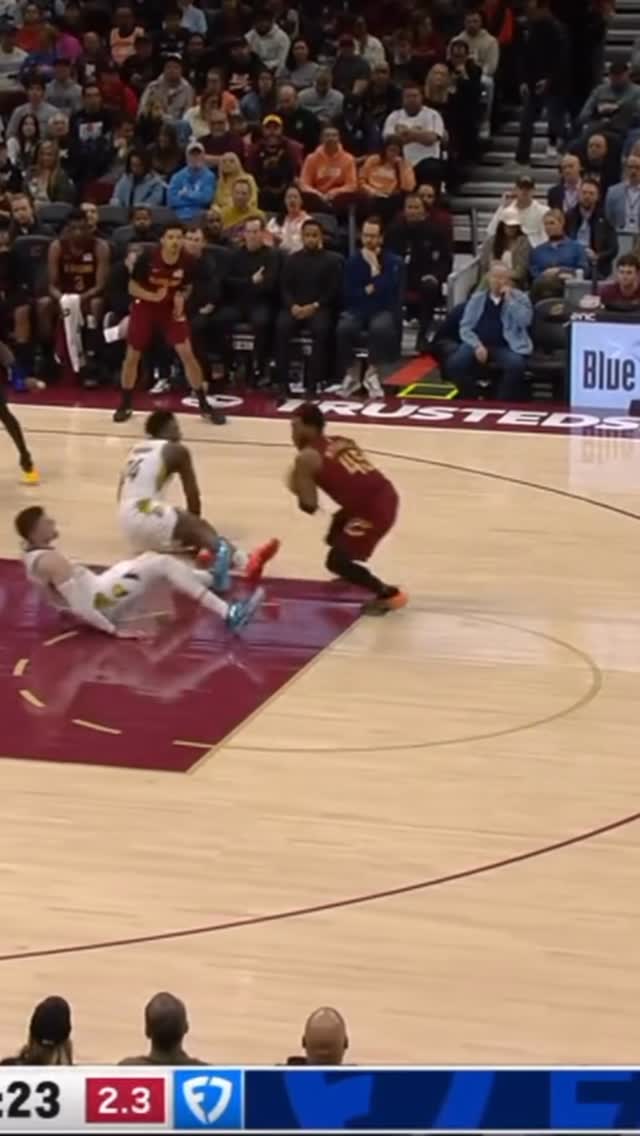 שתי ציפורים במכה אחת 🫣...