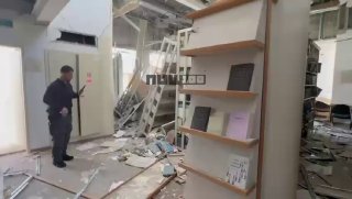 הירי למרכז: נזק בבית ספר בתל אביב...