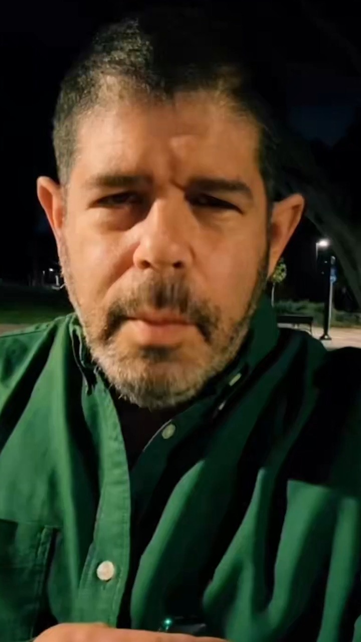 שתי מילים הוא רוצה? גרסון.......