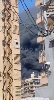 בדלתיים סגורות: ...