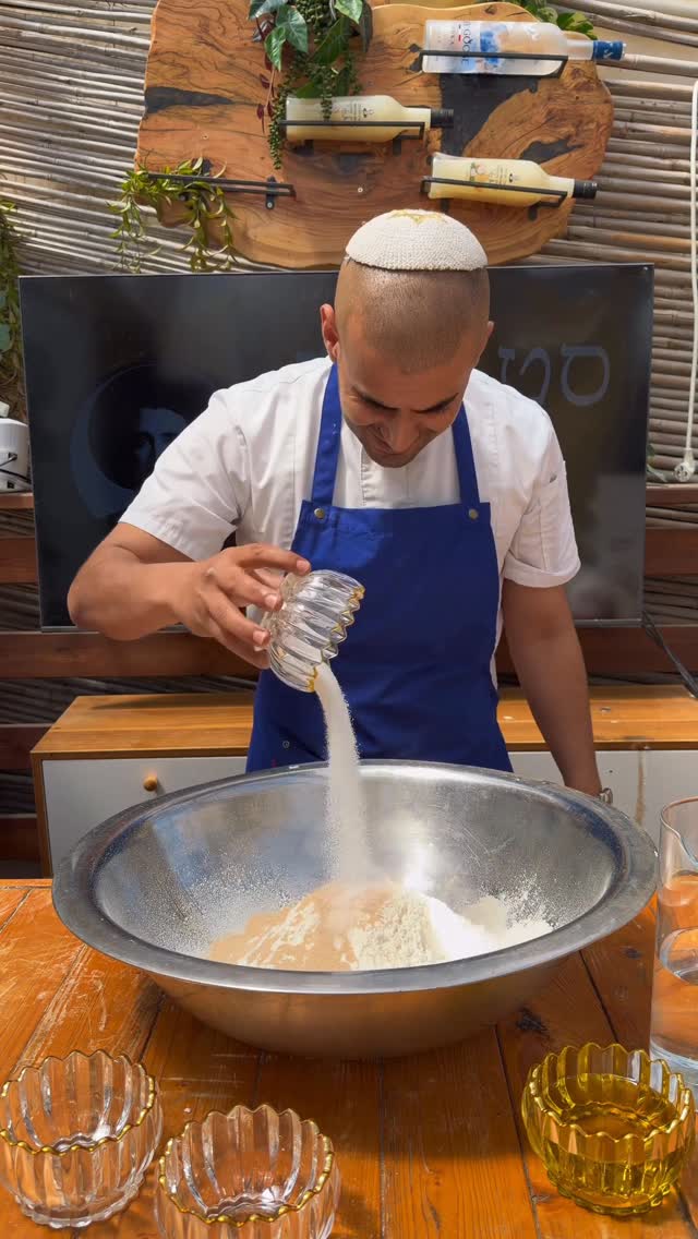 � שקשוקה טריפוליטאית בפיתה מיוחדת כמו בשוק התקווה 🔥...