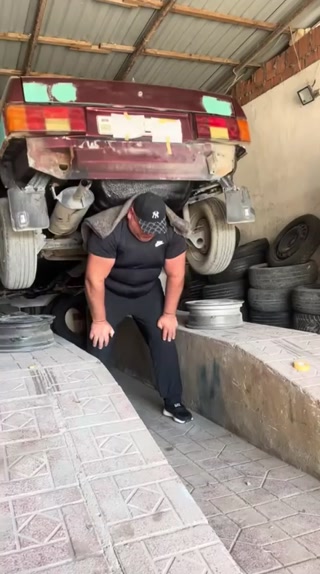 בנאדם חזק...