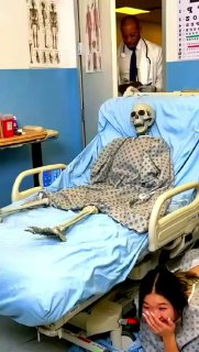 לקח לרופא יותר מידי זמן להגיע...