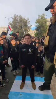 בתי הספר לאמנויות לחימה בסוריה: כשהם רומסים את דגל ישראל...