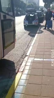 עוקב צאפ מגזין שולח סרטון; מסתיר את המספר של הרכב וחונה את...
