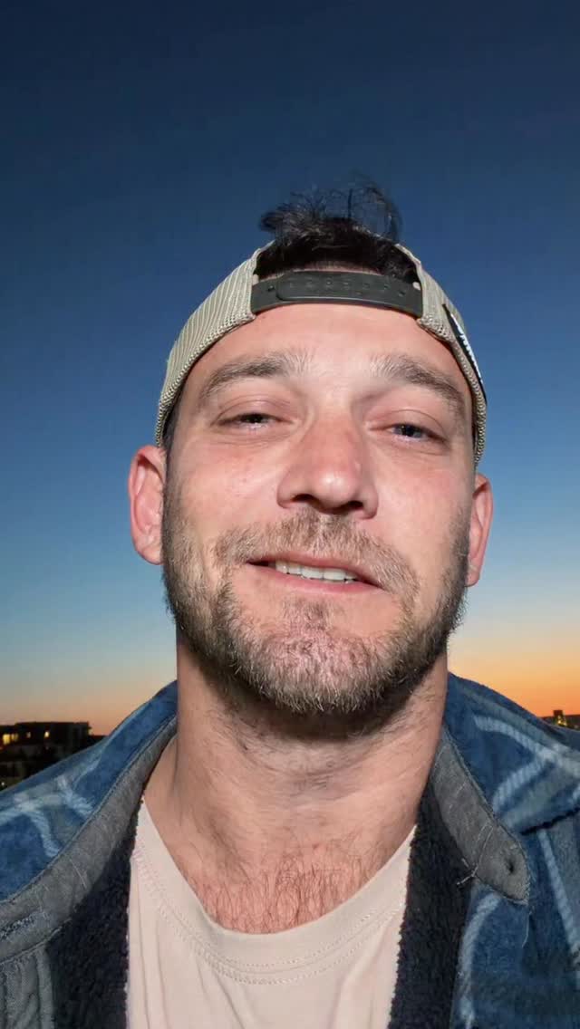 יש סיפורים שלא עוזבים אותך. סבתא פניה, סבתא שלי אני מתגעגע...