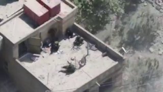 לוחמים מחטיבת הצנחנים חיסלו בבינת ג'בייל שישה מחבלים שפעלו...