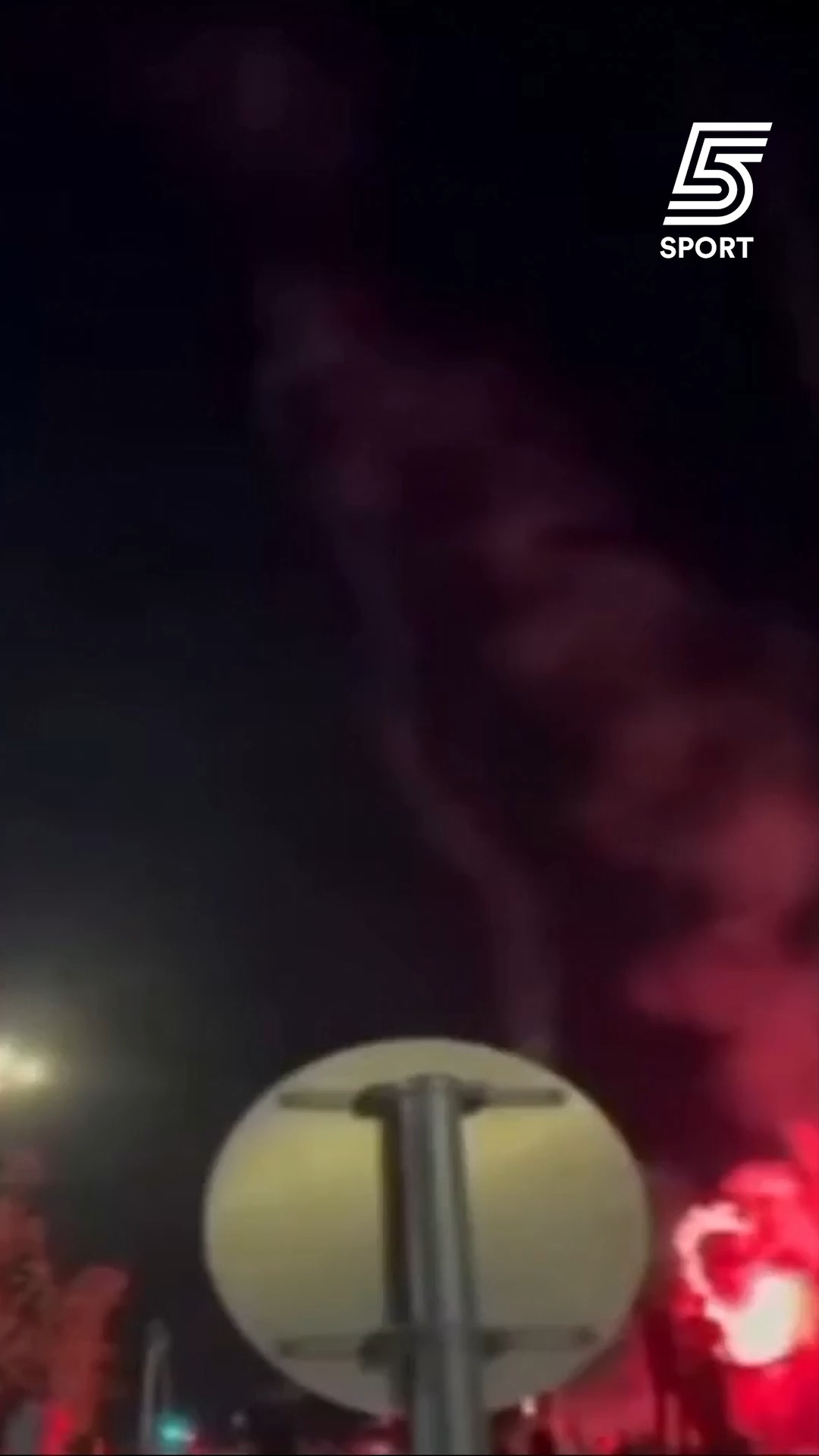 אוהדי בית"ר אחרי משחק העונה מול הפועל ב"ש⚫🟡...