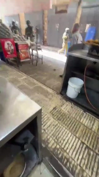 שכם בתוך השוק...