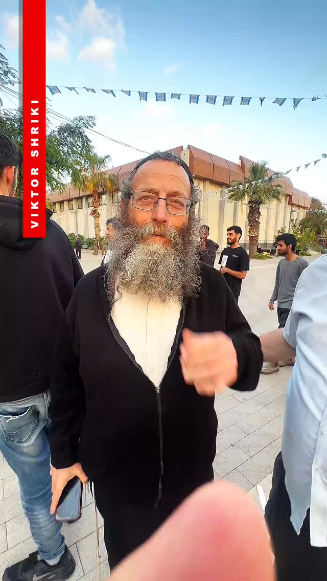 ברוך מרזל במחאה של תושבי דרום תל-אביב נגד כנופיית ssq...