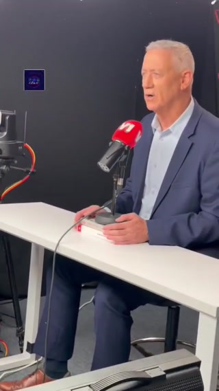 *ברייקינג: בני גנץ חושף שעד כיתה י' הוא היה הילד הכי נמוך בכיתה....