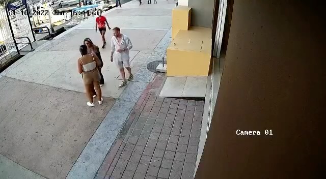 ⁨ ⁨ ⁨ אזהרת צפייה: הסרטון הבא מכיל תוכן שעלול להיות קשה...
