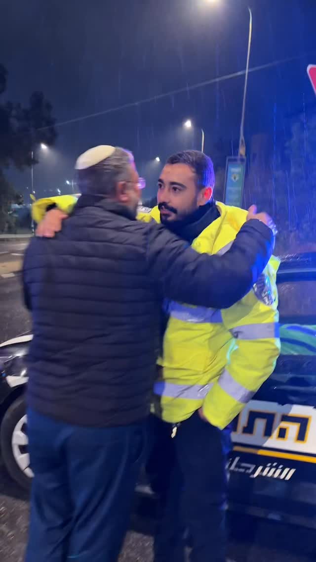 בגשם. בקור. בחום. בלילה. ביום. במירון ובכל מקום - הם כאן כדי...