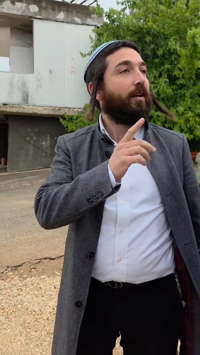 הגעתי היום למתחם של משפחת הפשע נהאר בלב טובא זנגריה והזהרתי...