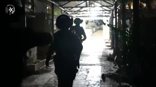 לוחמי מג"ב עצרו מחבל החשוד בהשלכת מטעני חבלה לעבר מתחם קבר רחל...