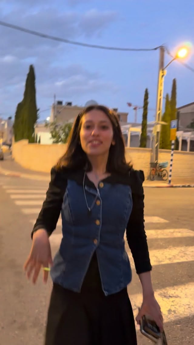 הדר מוכתר...