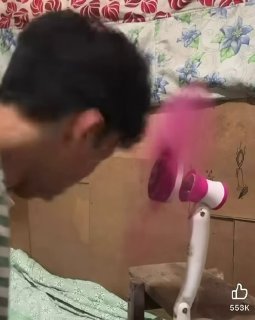מי לא היה עושה את זה בילדות...
