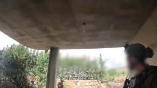 בדלתיים סגורות: ״זה רחפן בוודאות״ - תיעוד דרמטי ממצלמת הגוף של...