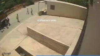 מתיישבים מפוצצים פורעים פלסטינים בחווארה🔞...