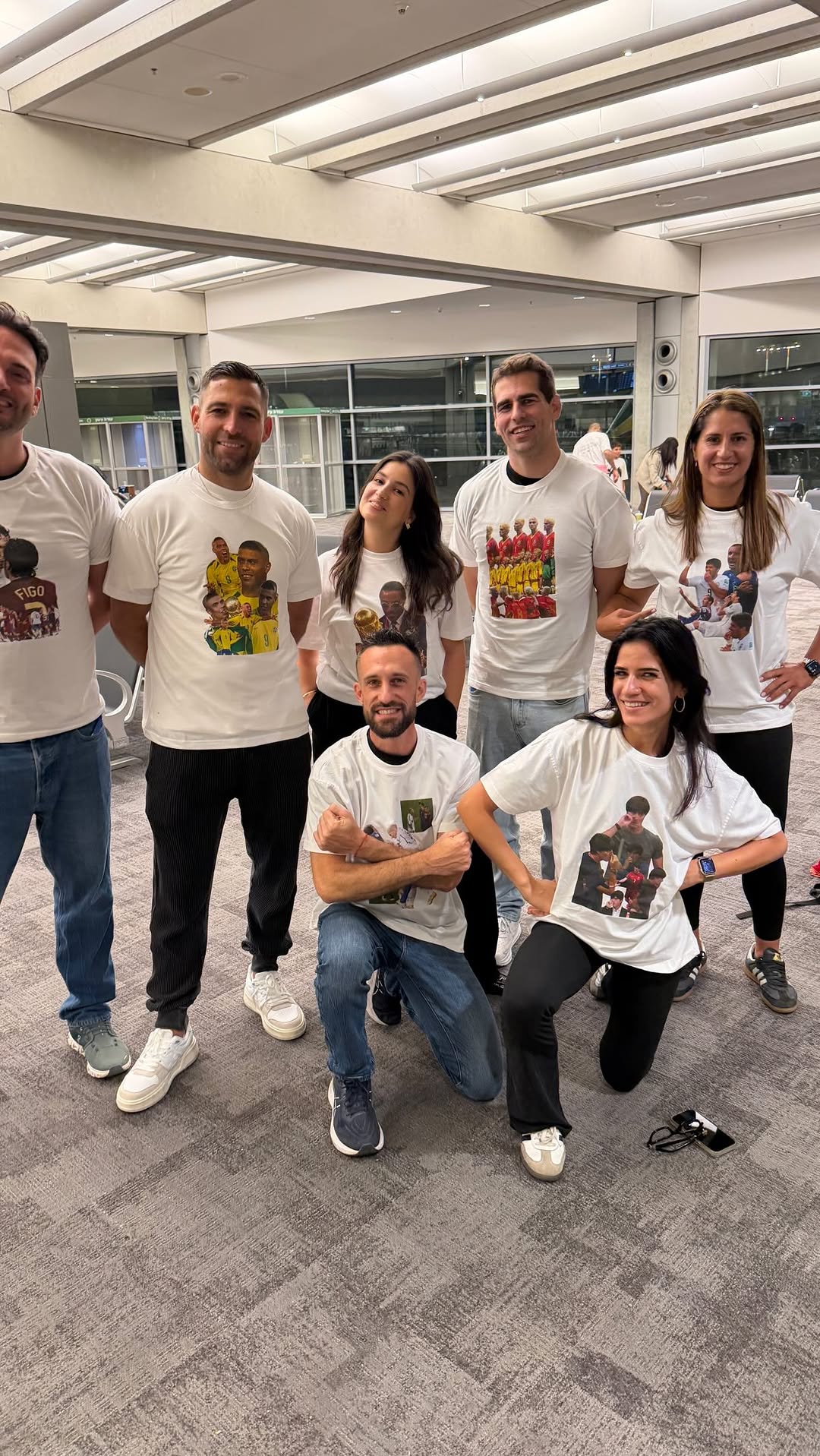 ⁨ הצוות שלנו בדרך למונדיאל! מה החולצה המכוערת שהגרילו לשדה?...