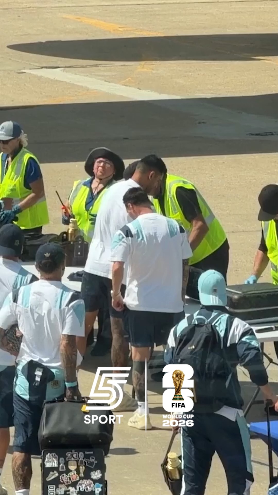 גם מסי עובר בדיקות מקיפות כמו כולם 🇦🇷...