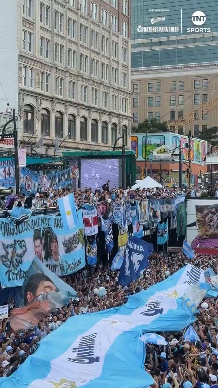 ⁨ הארגנטינאים משתלטים על רחובות אטלנטה🤯🇦🇷⁩...