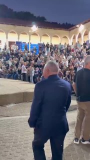 אם הפריפריה לא באה אל גדי, גדי מביא את קפלן אל הפריפריה....