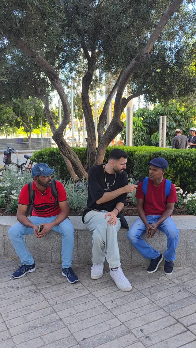 האנשים היחידים בעולם שאמרו את השמות שלהם...