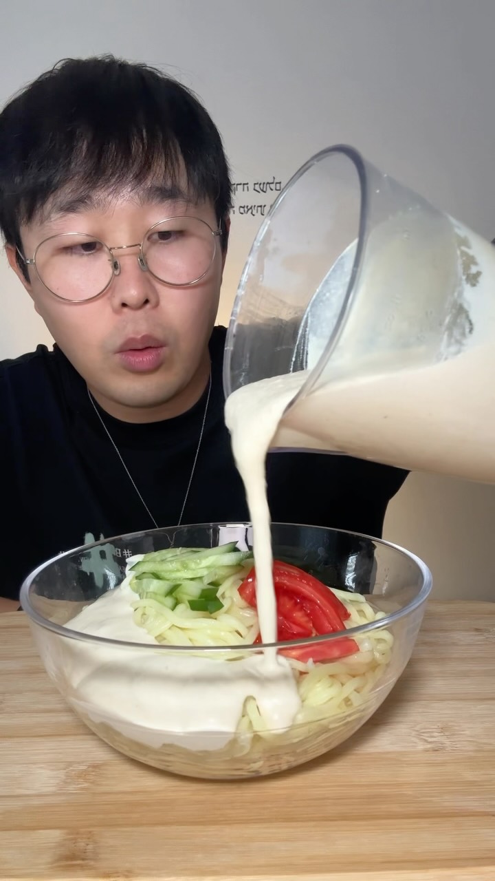 אטריות עם מרק טופו בסגנון קוריאני🇰🇷 (ל-2 מנות)...
