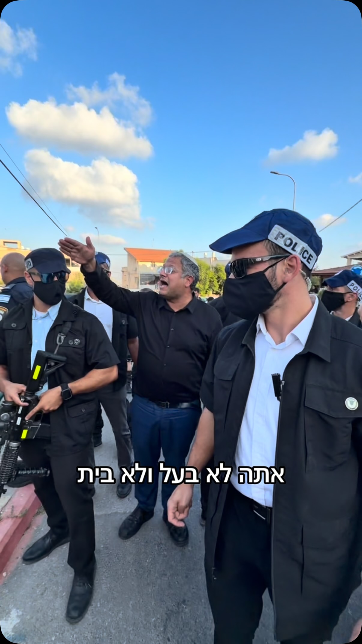 חלק מתושבי בסמת טבעון לא כל כך אהבו שעשינו אמש סיור משילות...