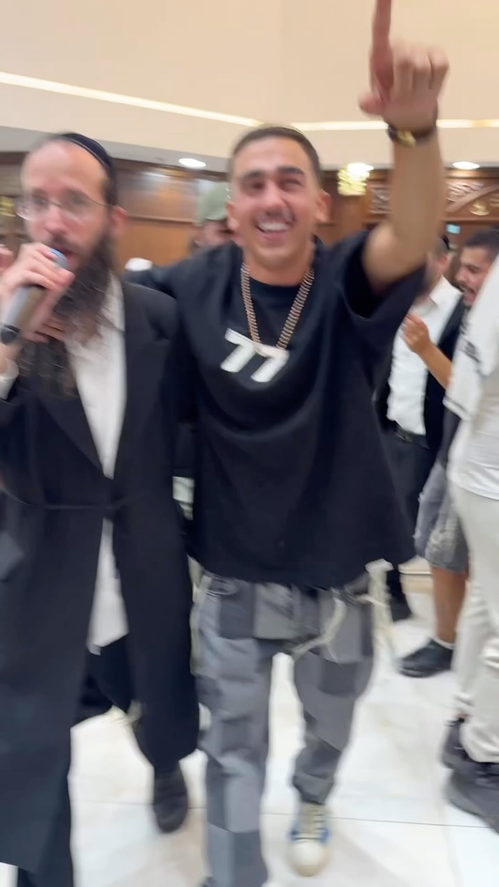 כל ערב אחרי סליחות בשירים וריקודים לכבוד בורא עולם עם הרב...