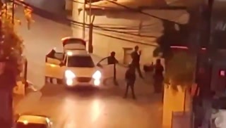 קרב יריות בין שני חמולות בשכונת סילואן שבירושלים במקום שני...