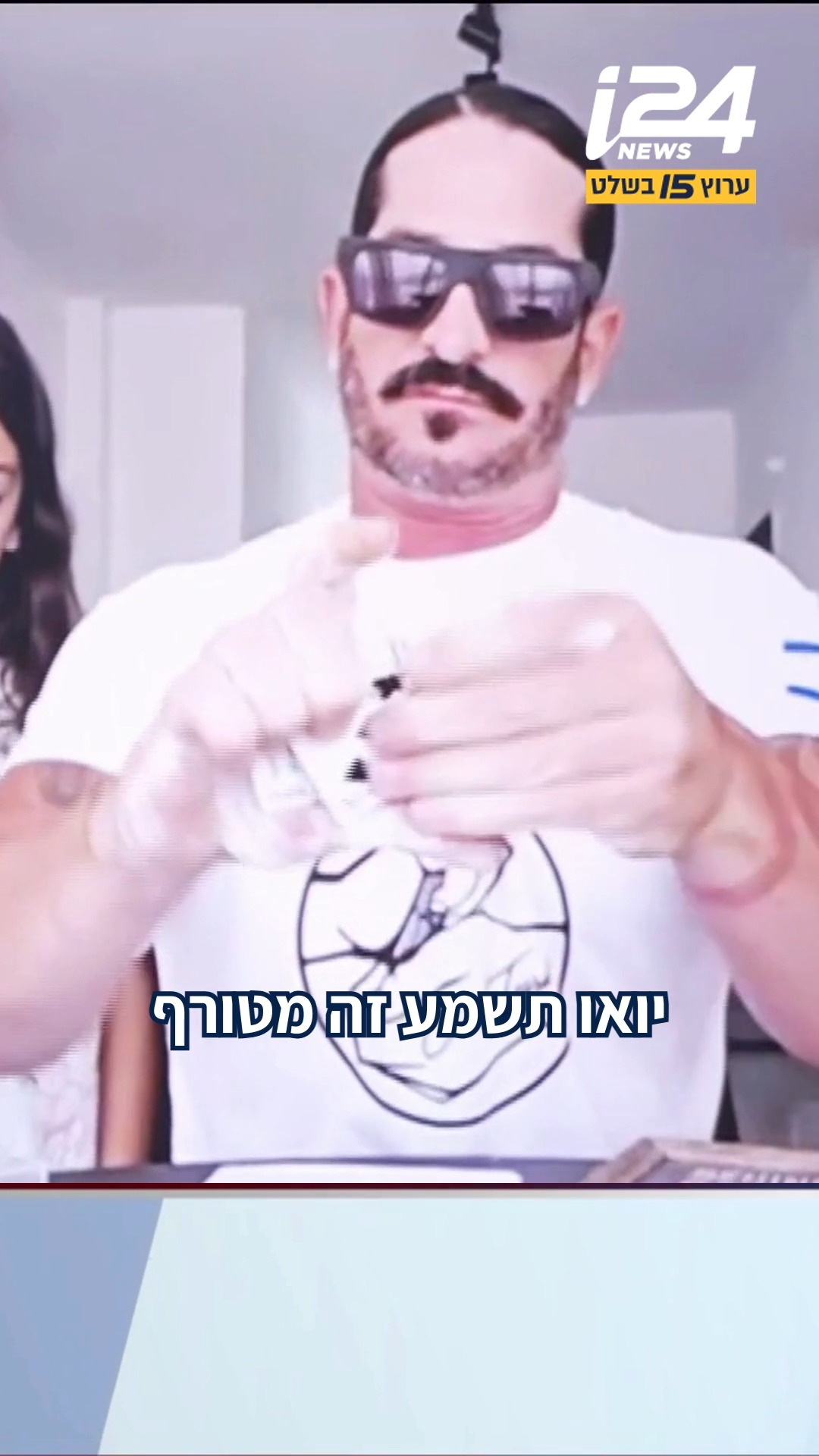 אלירז שדה מול אלוף העולם בקריעת קלפים: מי ניצח? | @elirazsade...