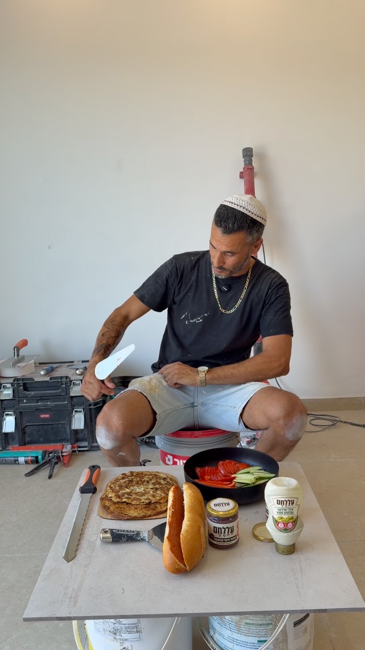 סיפורי ארוחת פועלים עם שלומי ברזילי...